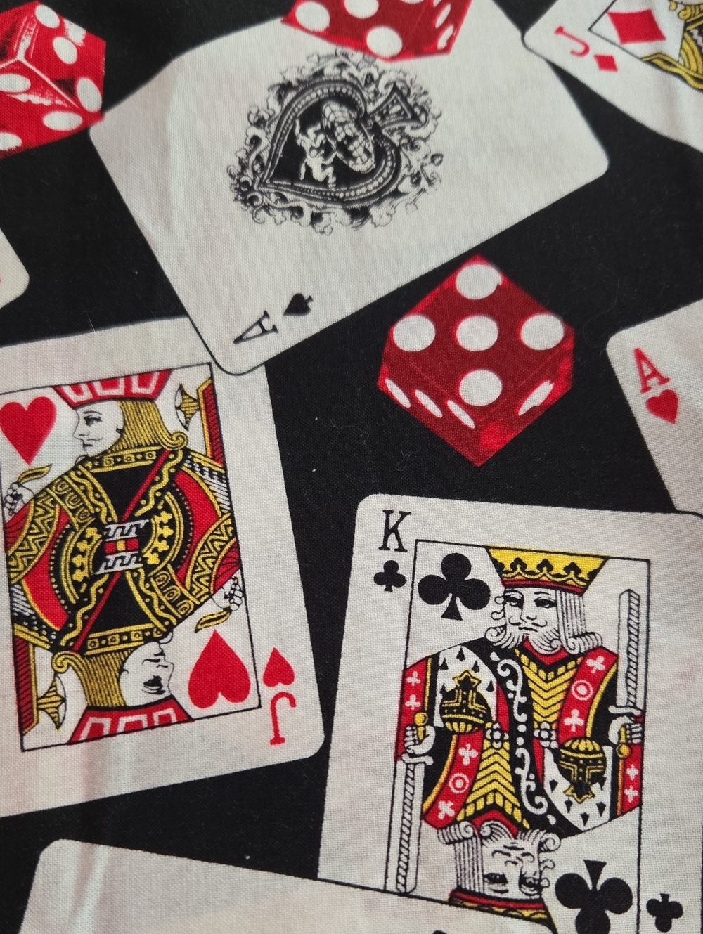 ♣️ Tablecloth 4 Card Table Gaming w/Playing Cards Motif PLUS New Deck & Dice! ♣️